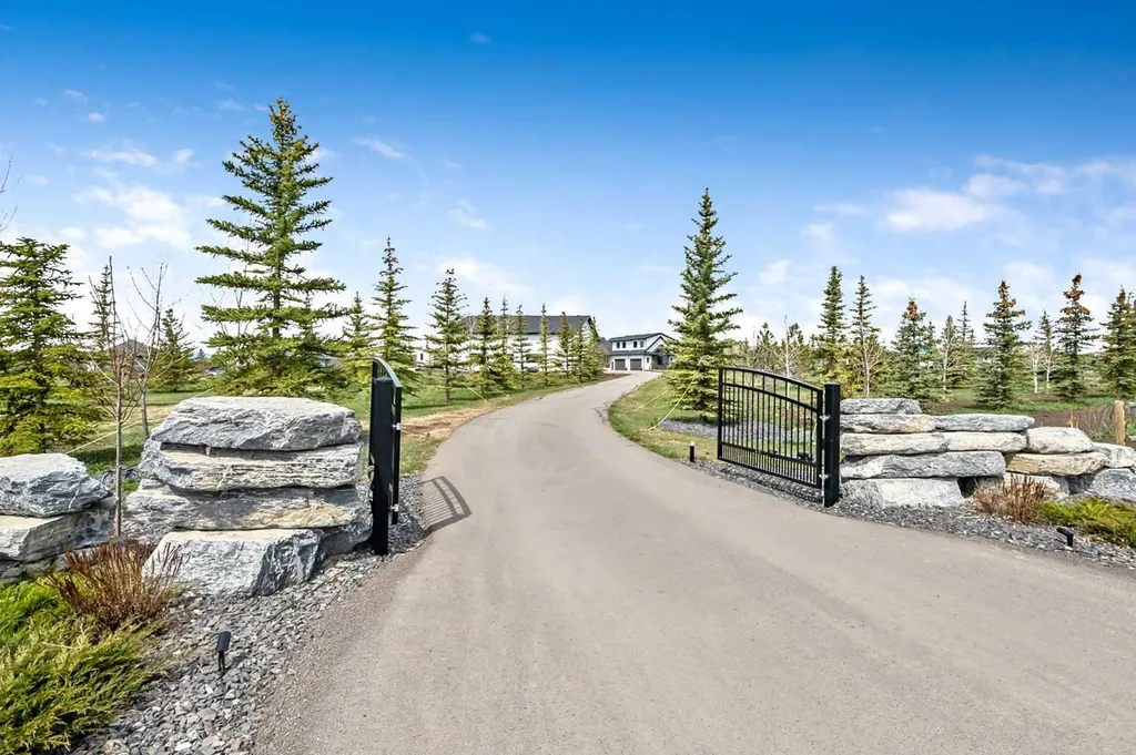 338233 Panima Close W Rural Foothills County AB T1S 7A1