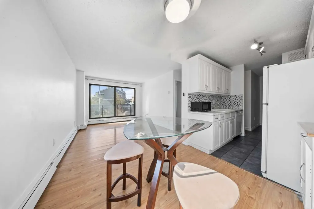 1602 11 Avenue SW Calgary AB T3C 0N2