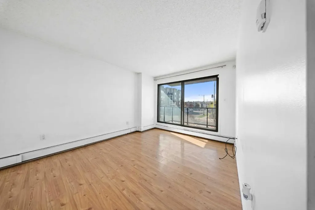 1602 11 Avenue SW Calgary AB T3C 0N2