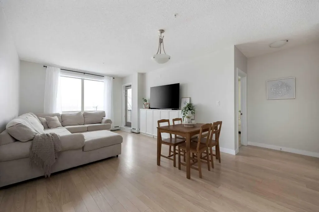 204 Sparrow Hawk Drive Fort Mcmurray AB T9K 0P1