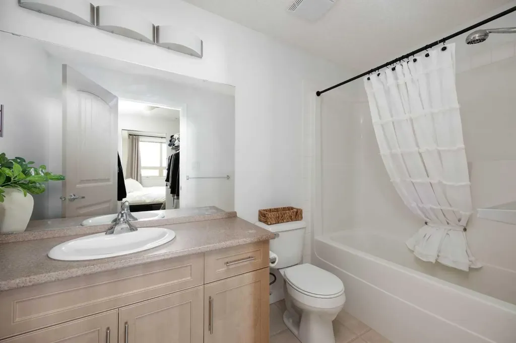 204 Sparrow Hawk Drive Fort Mcmurray AB T9K 0P1