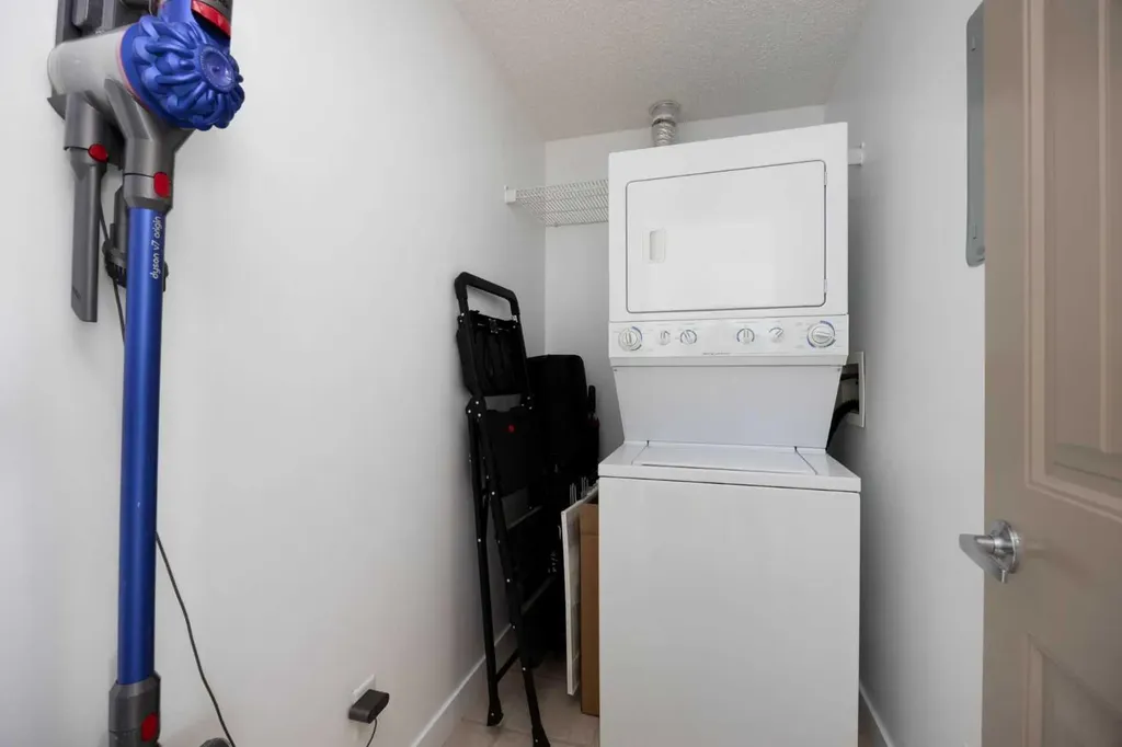 204 Sparrow Hawk Drive Fort Mcmurray AB T9K 0P1