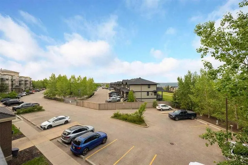 204 Sparrow Hawk Drive Fort Mcmurray AB T9K 0P1