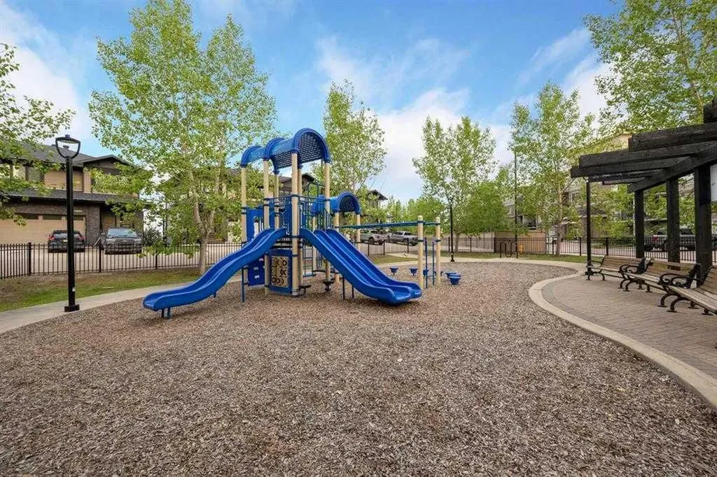 204 Sparrow Hawk Drive Fort Mcmurray AB T9K 0P1
