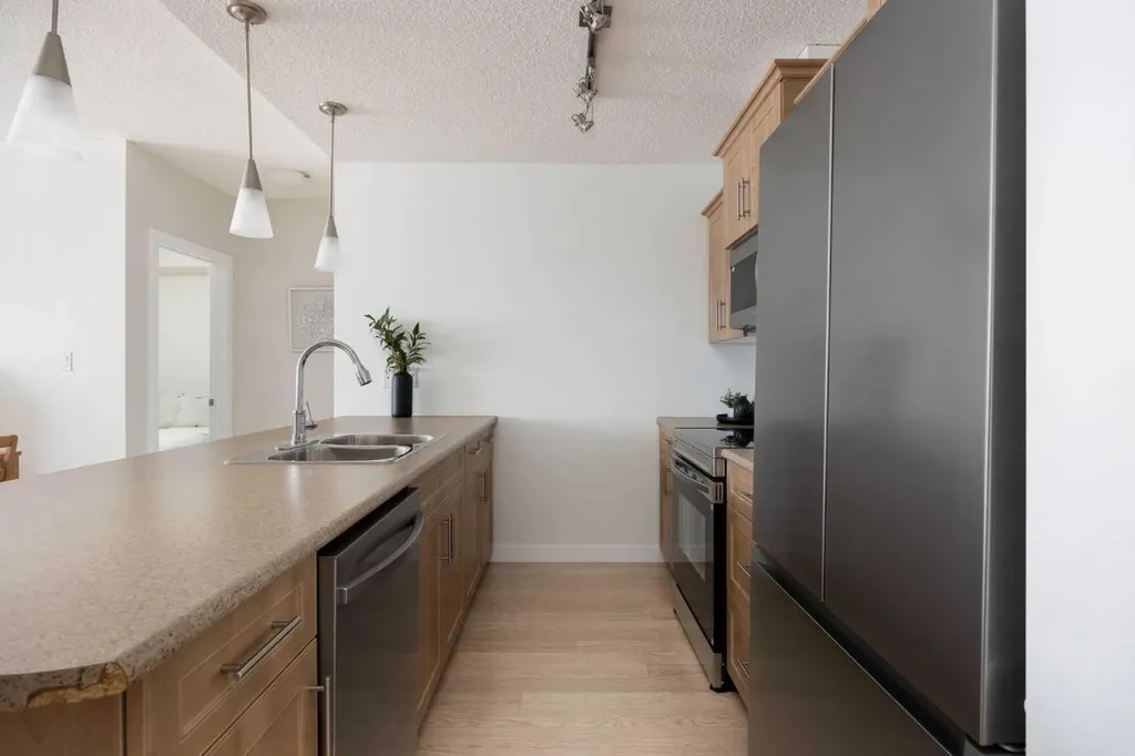 204 Sparrow Hawk Drive Fort Mcmurray AB T9K 0P1