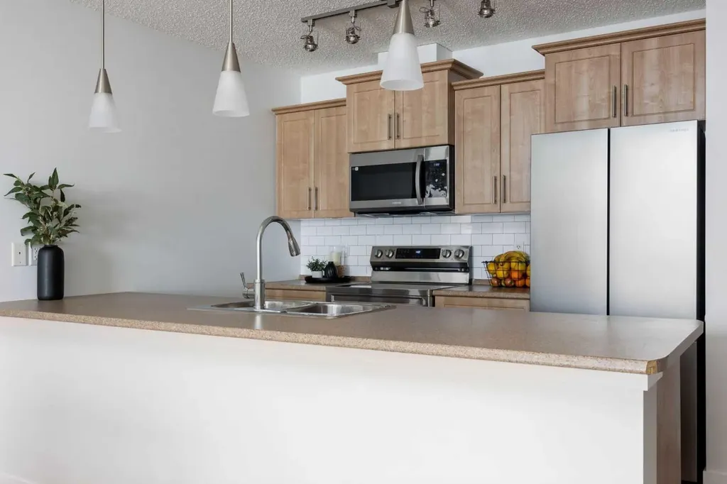 204 Sparrow Hawk Drive Fort Mcmurray AB T9K 0P1