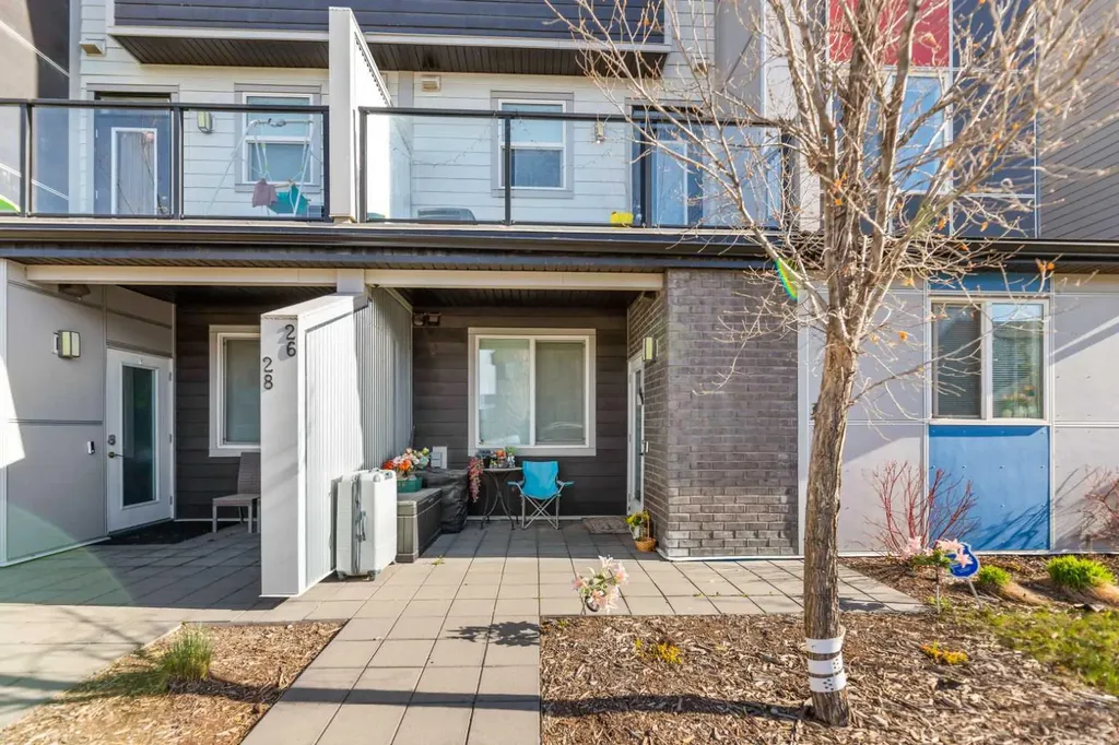 26 Redstone Way NE Calgary AB T3N 1M6