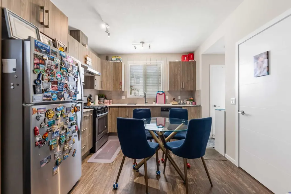 26 Redstone Way NE Calgary AB T3N 1M6