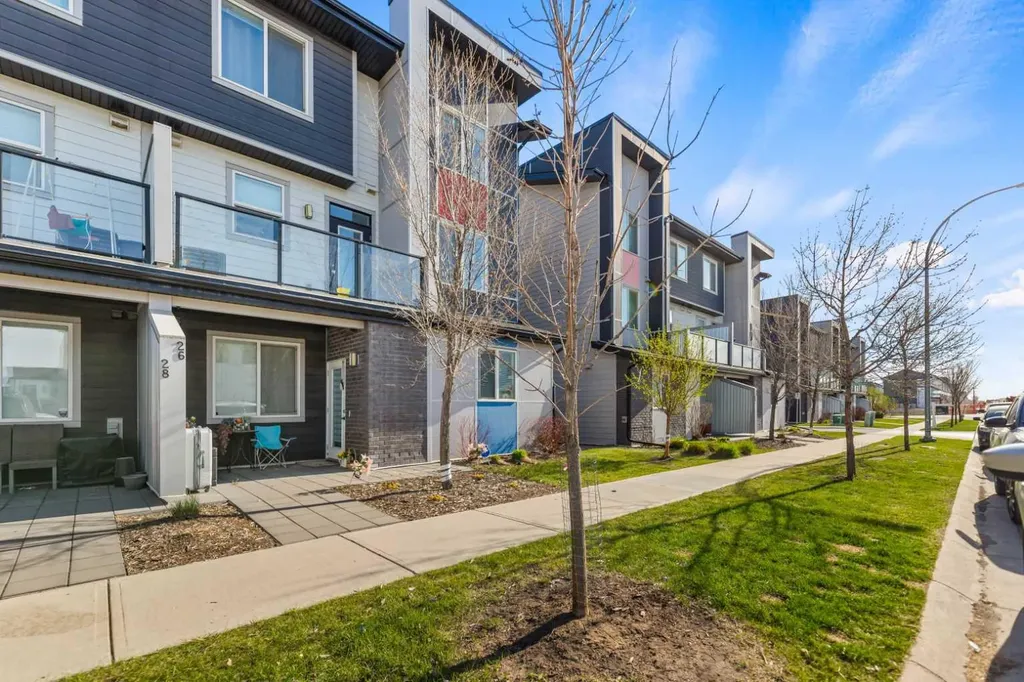 26 Redstone Way NE Calgary AB T3N 1M6