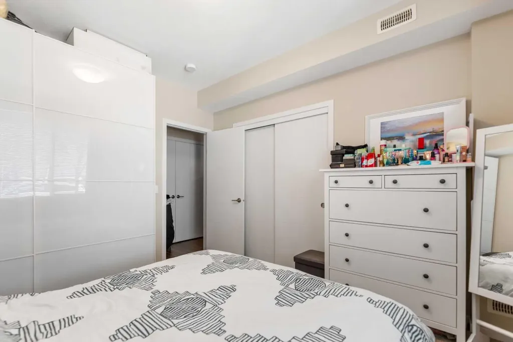 26 Redstone Way NE Calgary AB T3N 1M6