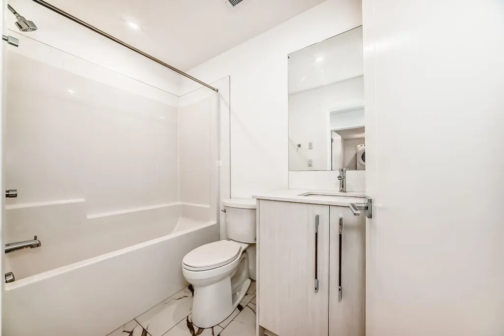 44 Skyview Parkway NE Calgary AB T3N2R8