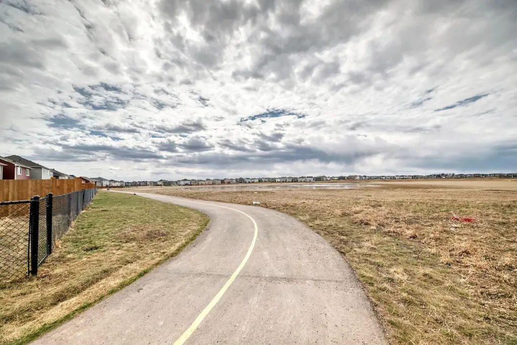 44 Skyview Parkway NE Calgary AB T3N2R8