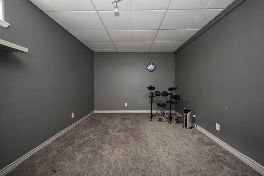 131 Wolff Way Fort Mcmurray AB T9H 5G9