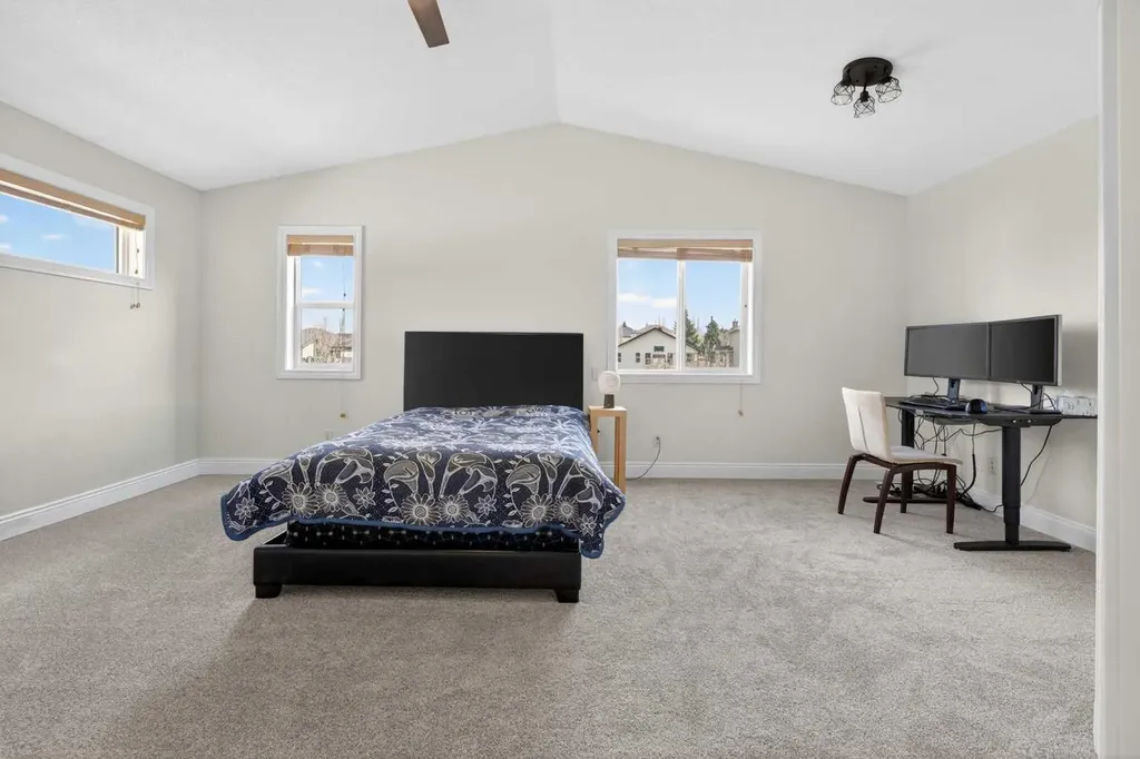 172 Cove Drive Chestermere AB T1X1E5