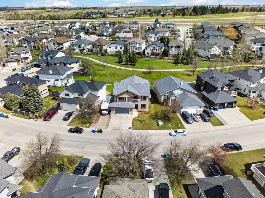 172 Cove Drive Chestermere AB T1X1E5