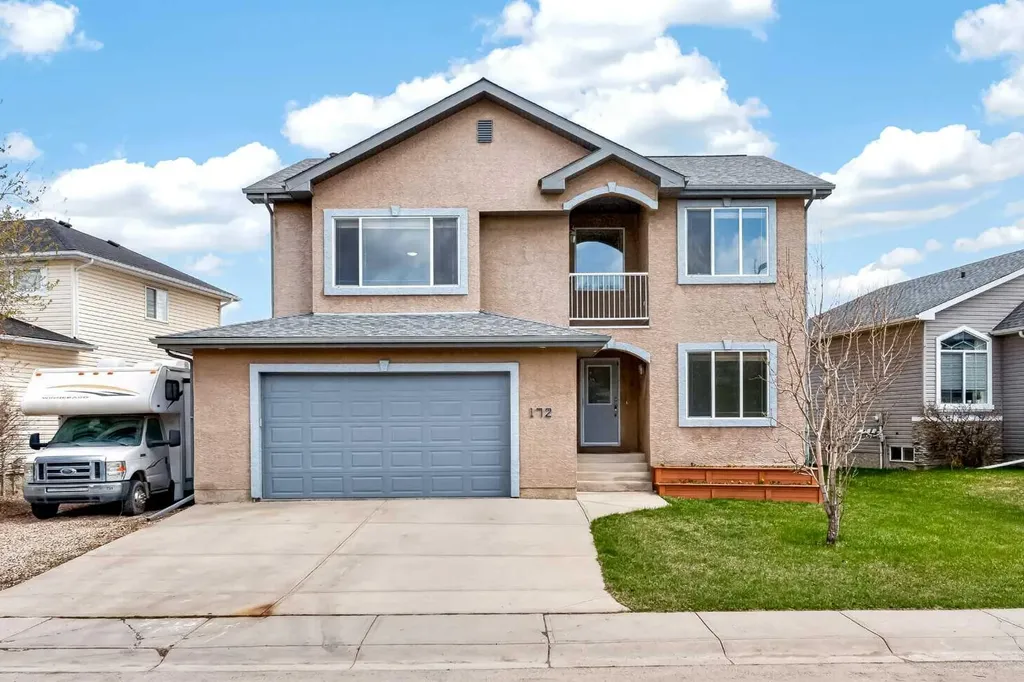 172 Cove Drive Chestermere AB T1X1E5