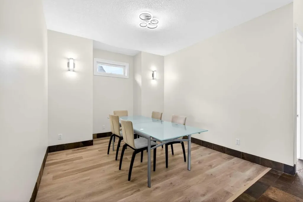 172 Cove Drive Chestermere AB T1X1E5