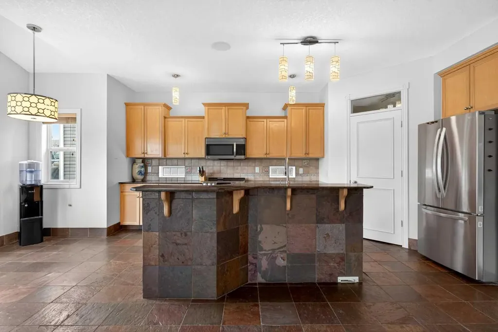172 Cove Drive Chestermere AB T1X1E5