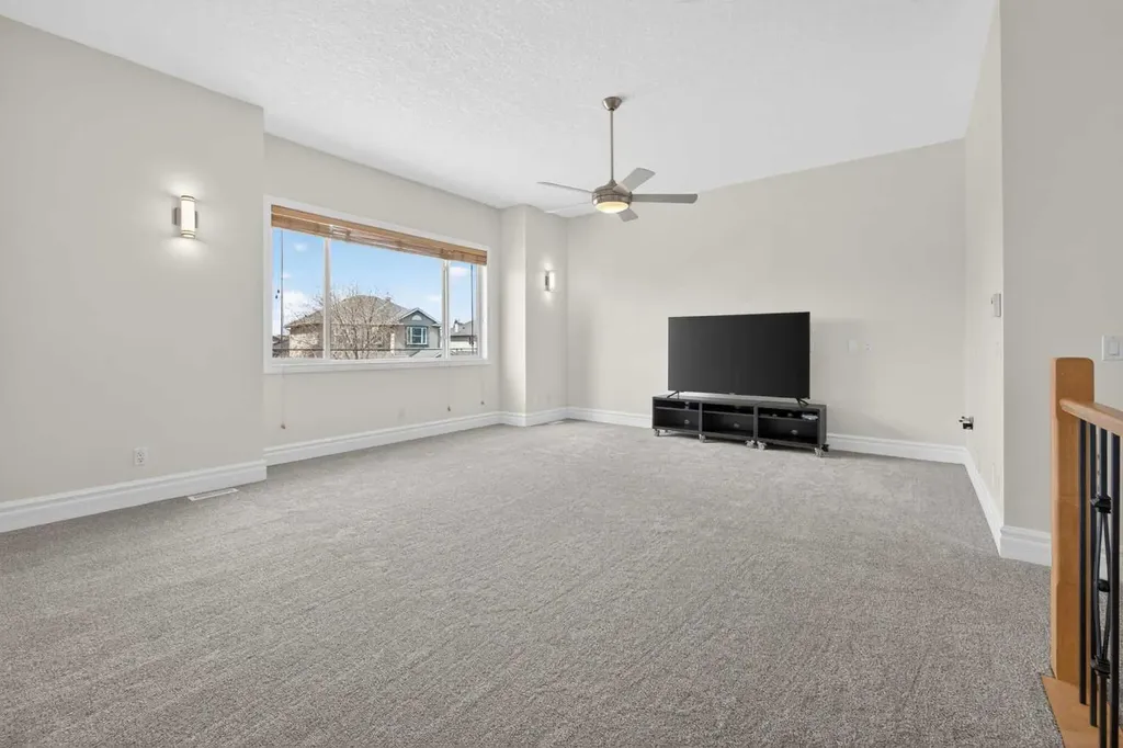 172 Cove Drive Chestermere AB T1X1E5