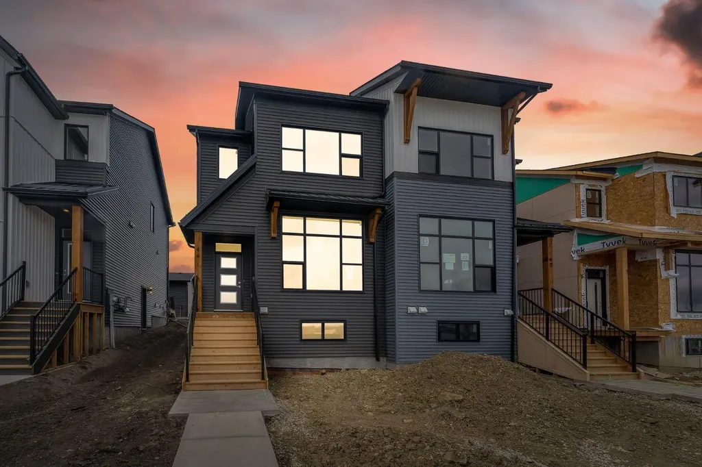 44 Tillotson Loop Okotoks AB T1S 1S5