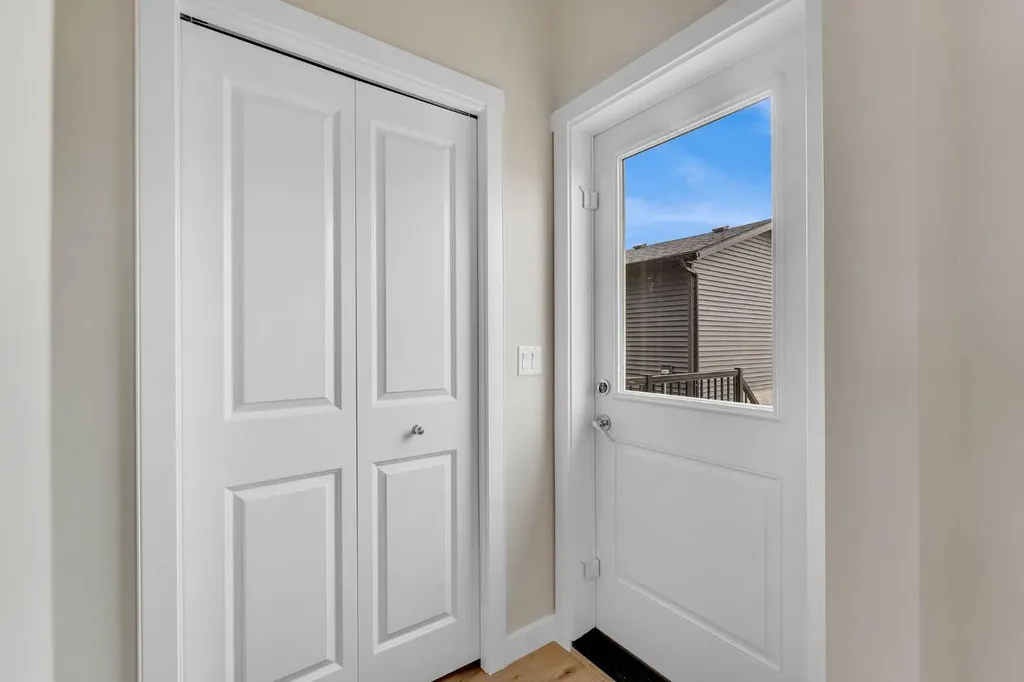 44 Tillotson Loop Okotoks AB T1S 1S5