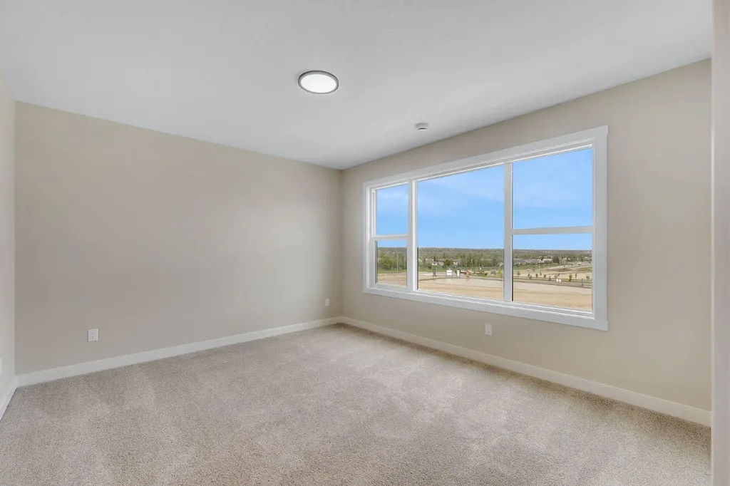 44 Tillotson Loop Okotoks AB T1S 1S5