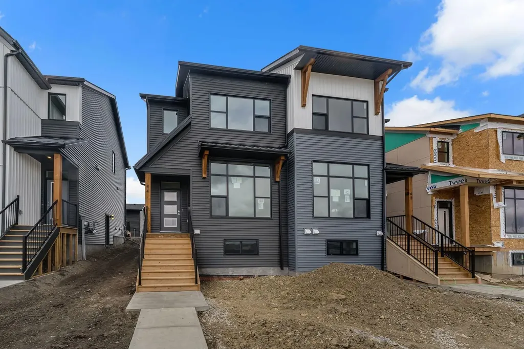44 Tillotson Loop Okotoks AB T1S 1S5