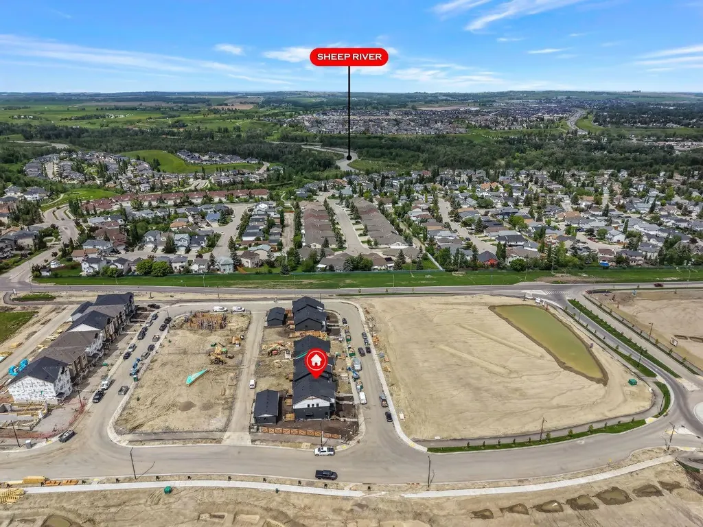 44 Tillotson Loop Okotoks AB T1S 1S5