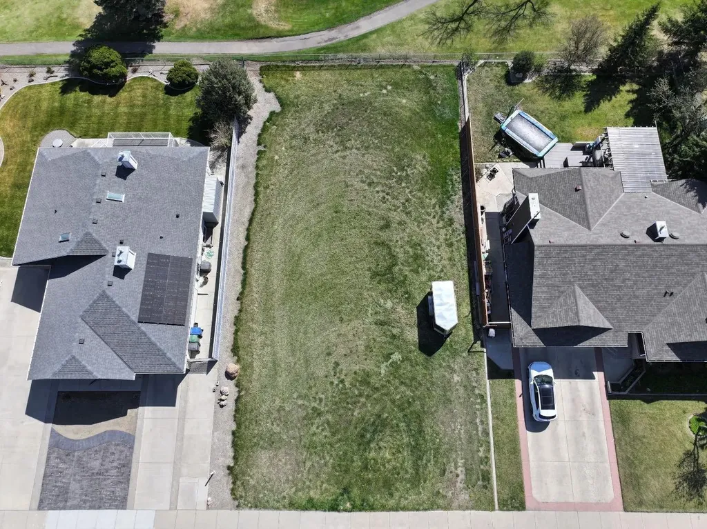 105 Fairway Drive Coaldale AB T1M 1H1
