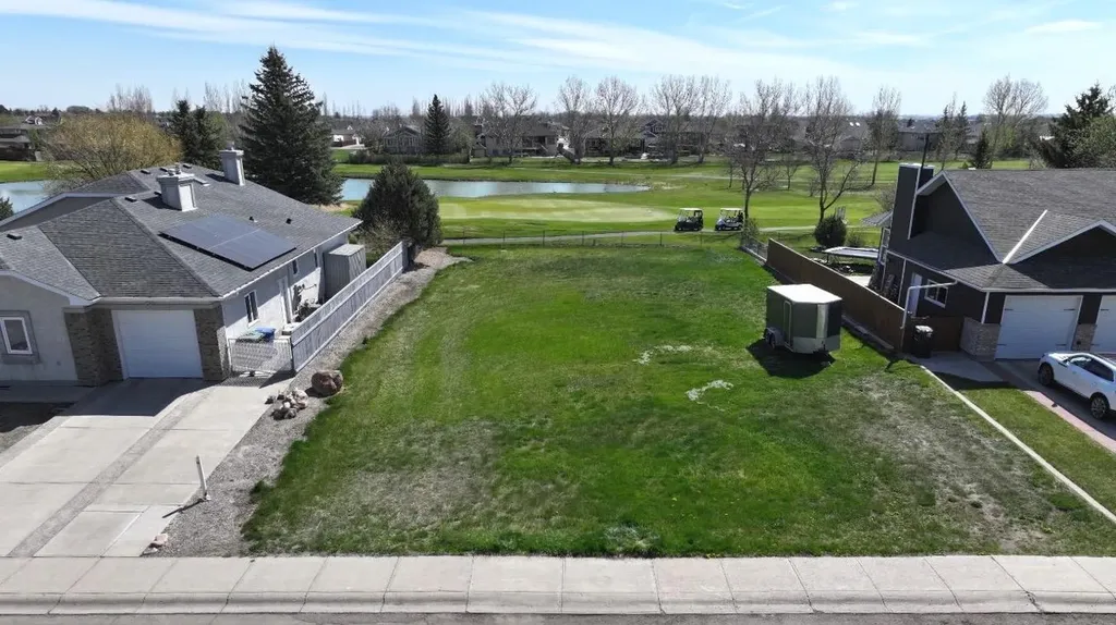 105 Fairway Drive Coaldale AB T1M 1H1
