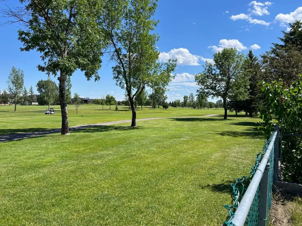 105 Fairway Drive Coaldale AB T1M 1H1