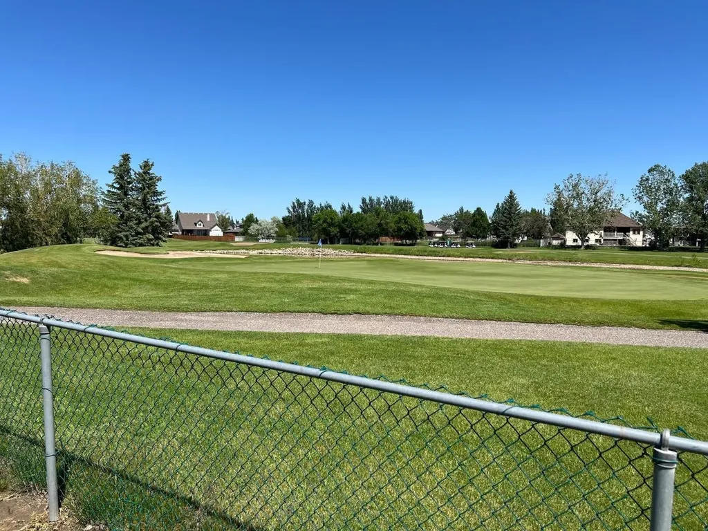 105 Fairway Drive Coaldale AB T1M 1H1