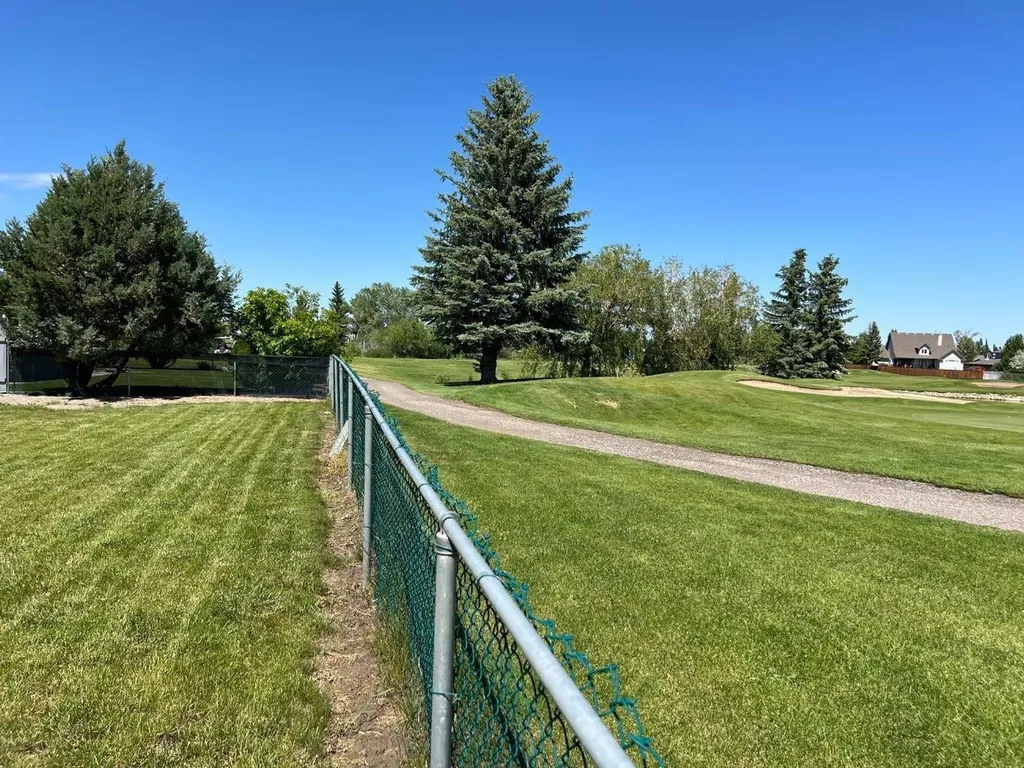 105 Fairway Drive Coaldale AB T1M 1H1