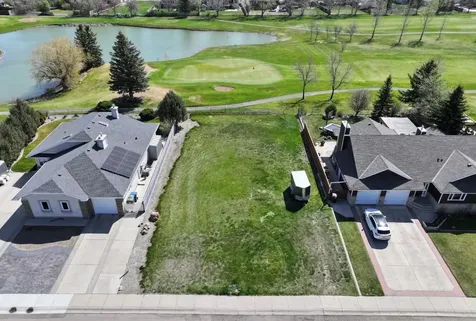 105 Fairway Drive Coaldale AB T1M 1H1