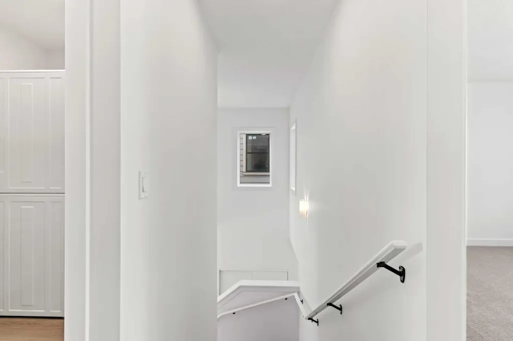 2231 81 Street SW Calgary AB T3H3V9