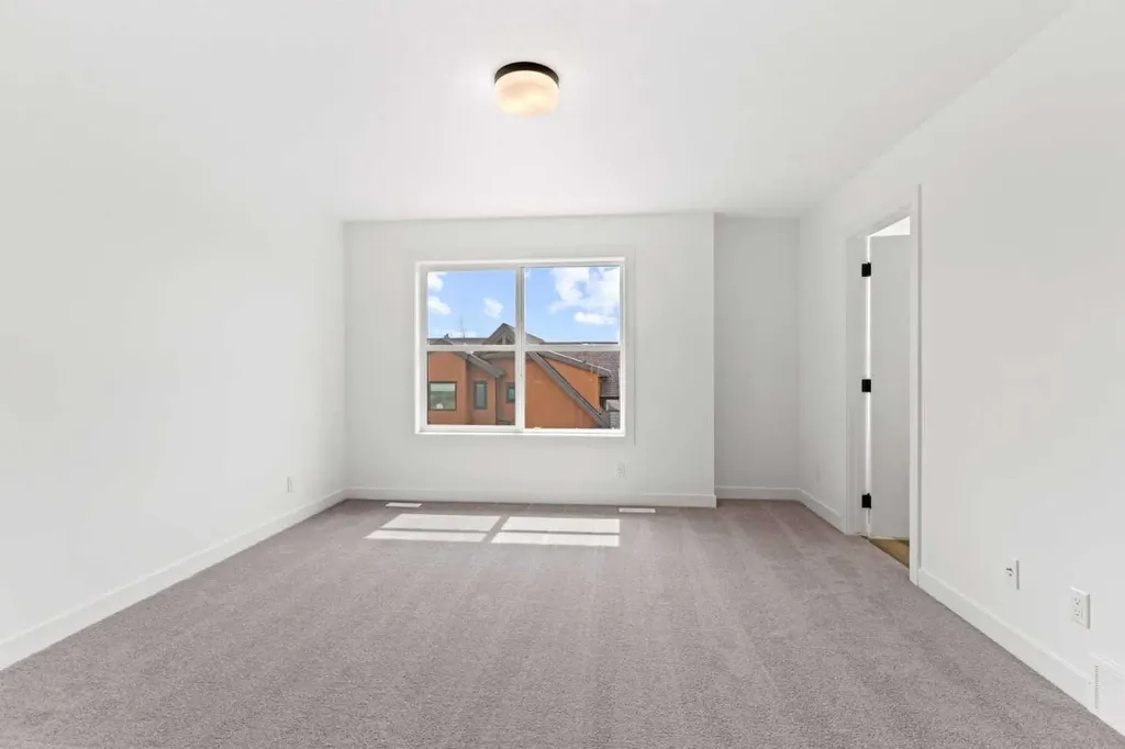 2231 81 Street SW Calgary AB T3H3V9