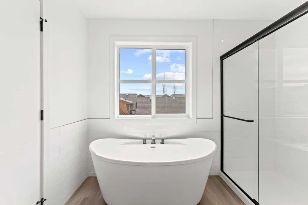 2231 81 Street SW Calgary AB T3H3V9