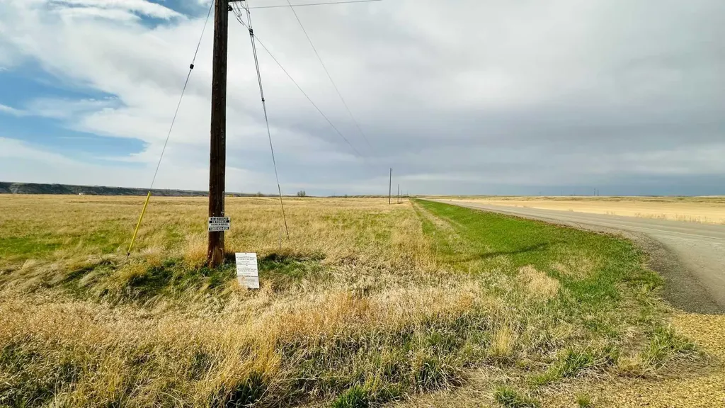 SE-3-30-21-W4 Rural Starland County AB T0J 0Y0