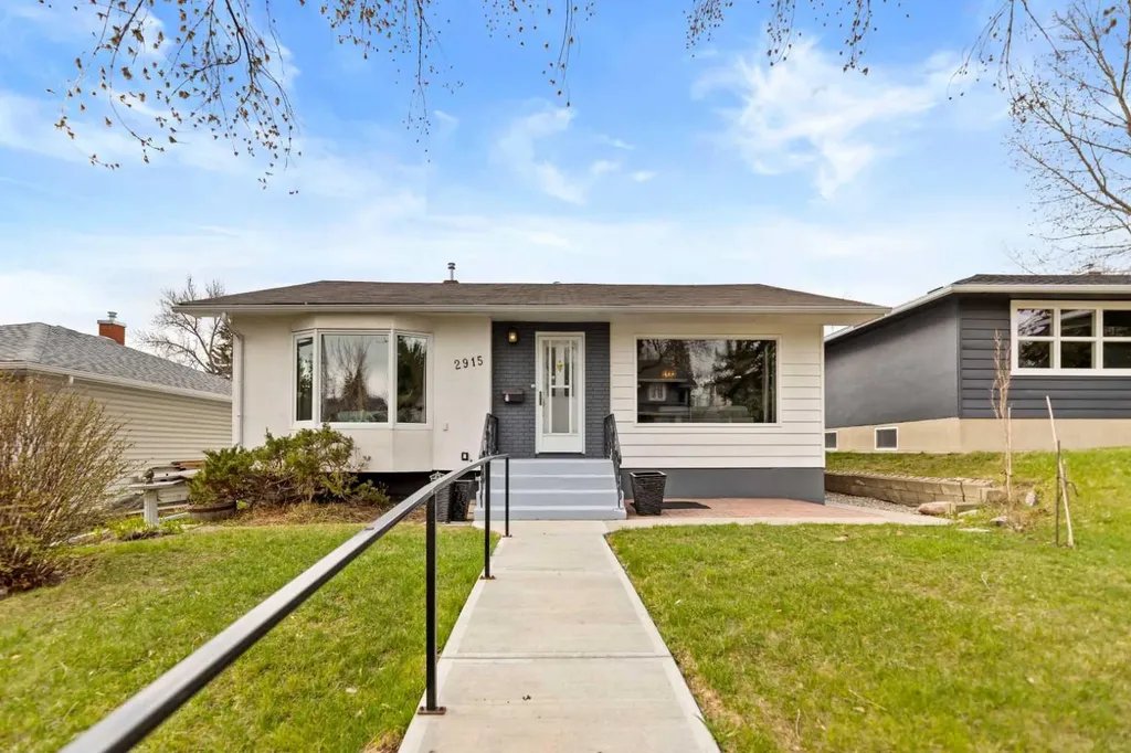 2915 13 Avenue NW Calgary AB T2N 1M1