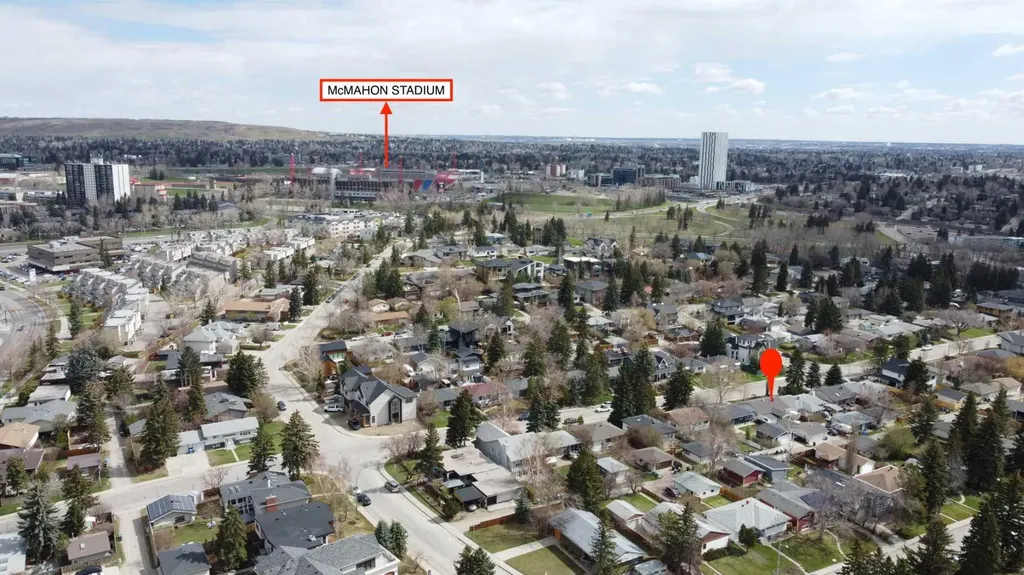 2915 13 Avenue NW Calgary AB T2N 1M1
