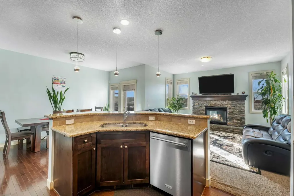 156 Bishop Crescent NW Langdon AB T0J1X2