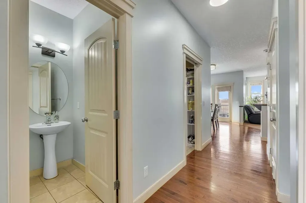 156 Bishop Crescent NW Langdon AB T0J1X2
