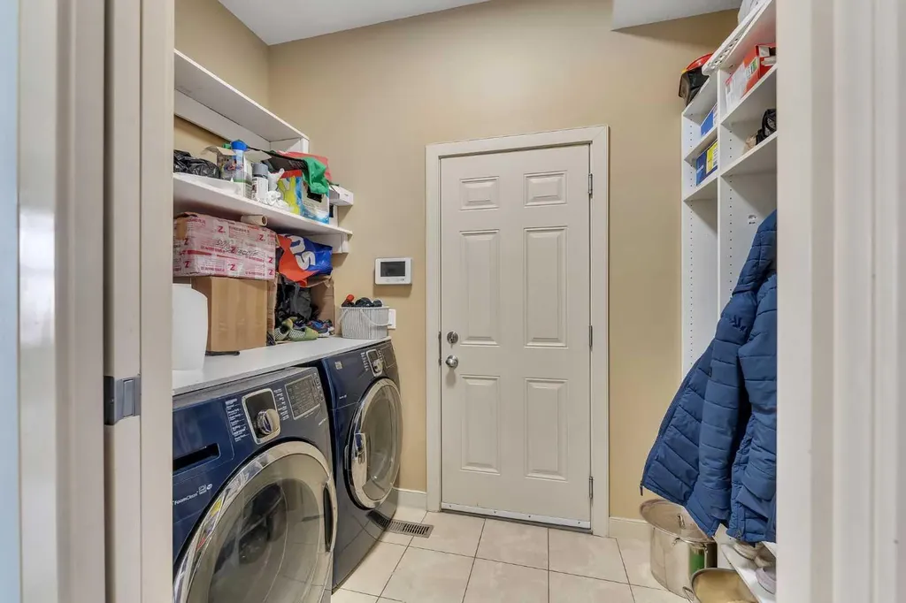 156 Bishop Crescent NW Langdon AB T0J1X2