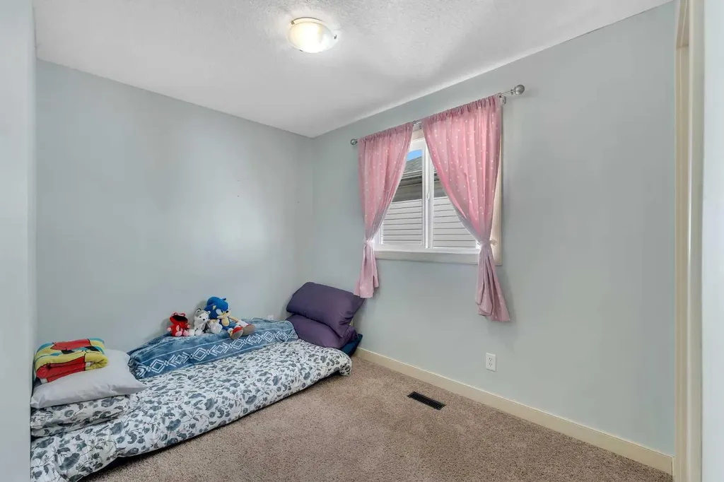 156 Bishop Crescent NW Langdon AB T0J1X2