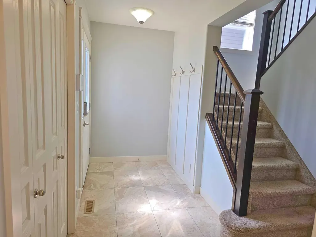 210 Viscount Drive Red Deer AB T4R 0M7