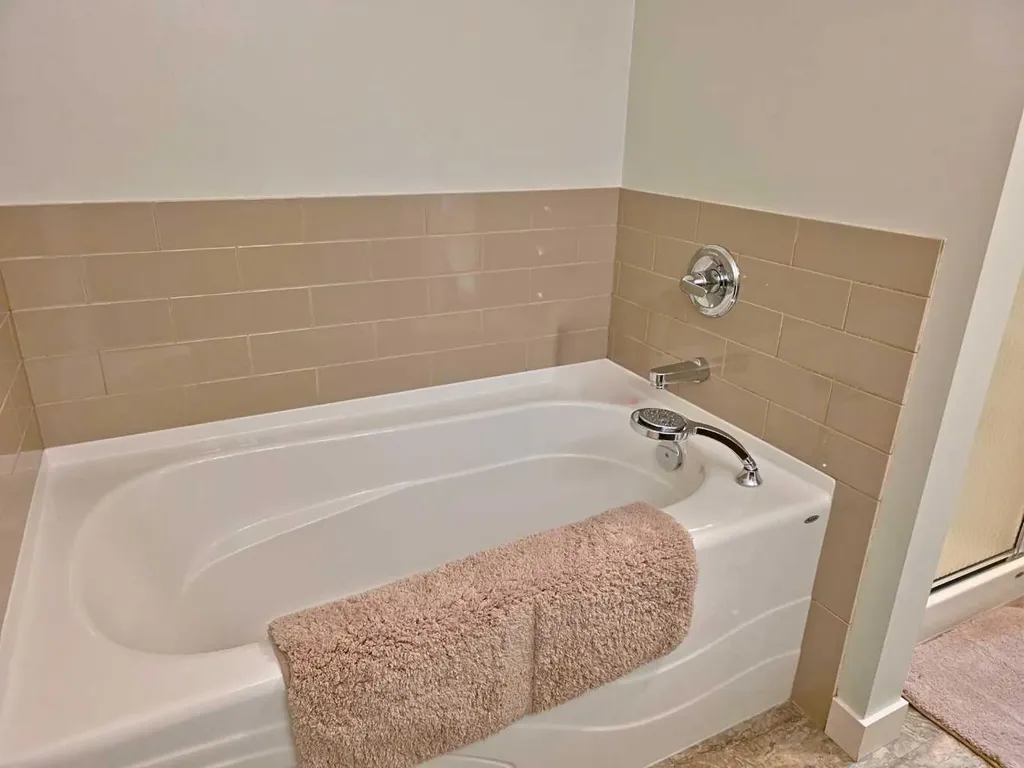 210 Viscount Drive Red Deer AB T4R 0M7