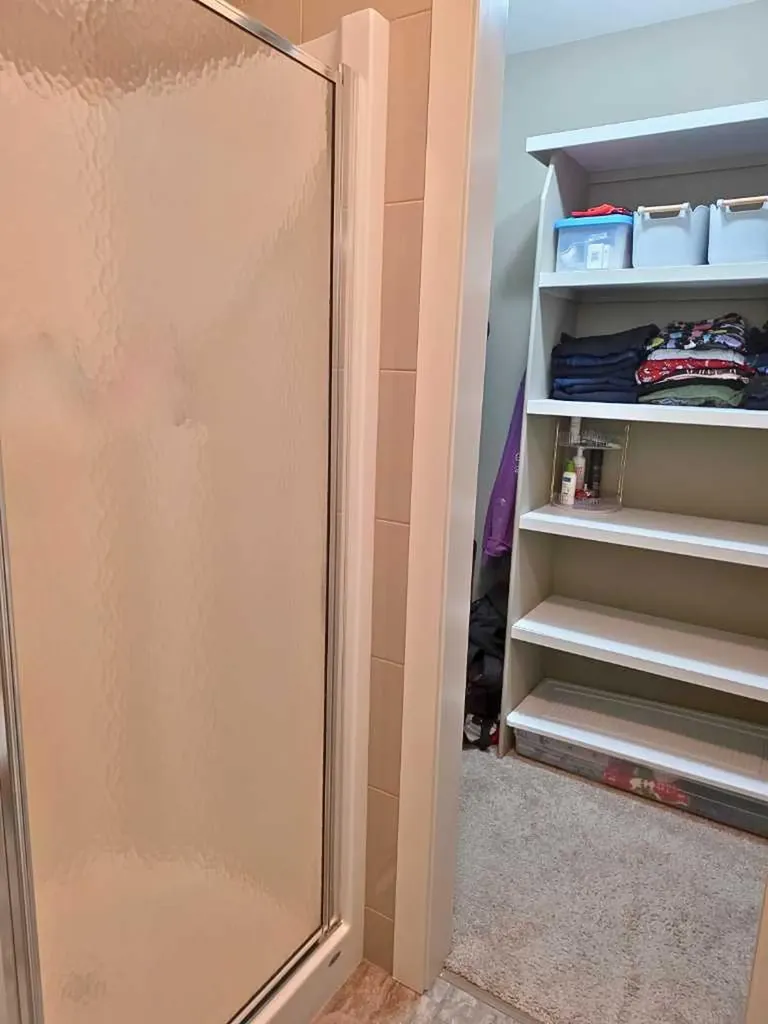 210 Viscount Drive Red Deer AB T4R 0M7
