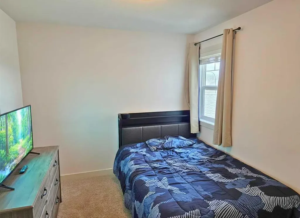 210 Viscount Drive Red Deer AB T4R 0M7