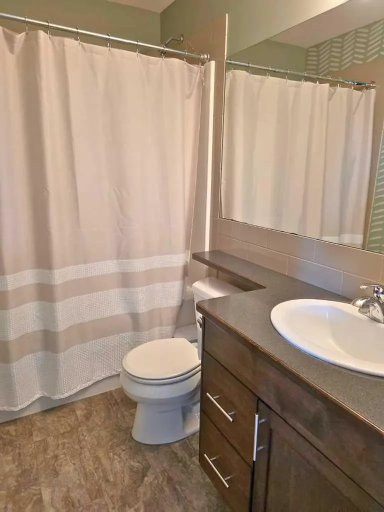 210 Viscount Drive Red Deer AB T4R 0M7