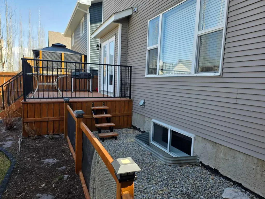 210 Viscount Drive Red Deer AB T4R 0M7